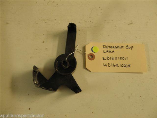 GE DISHWASHER WD16X10011 WD16X10005 DETERGENT CUP LATCH USED PART ASSEMBLY F/S GE DISHWASHER WD16X10011 WD16X10005 DETERGENT CUP LATCH USED PART ASSEMBLY F/S